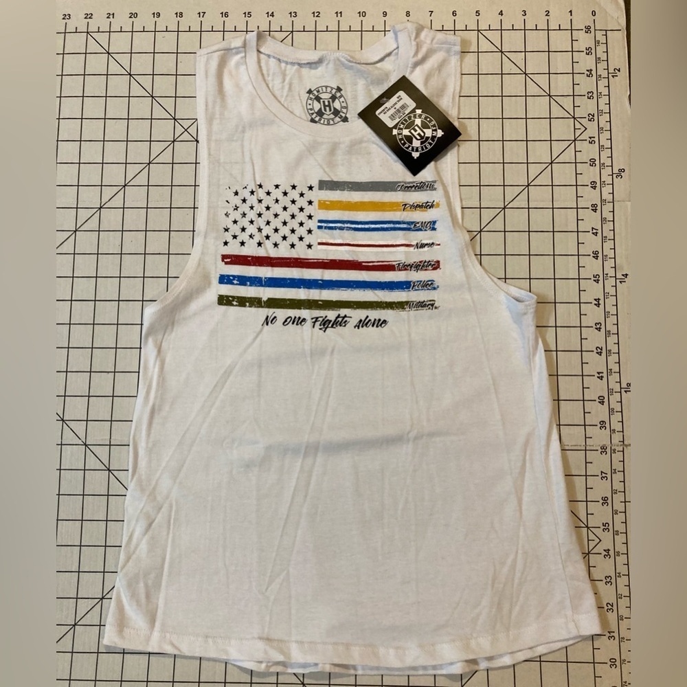 NWT Howitzer Women’s Size‎ Medium White “No One Fights Alone” Tank Top